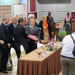 พิธีลงนามบันทึกความตกลงความร่วมมือทางวิชาการ ระหว่างมูลนิธิชัยพัฒนากับ Universiti Teknologi Malaysia (UTM)