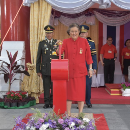 HRH Princess Maha Chakri Sirindhorn Presides Over the Opening Ceremony of the Chinese New Year Festival on Yaowarat Road and Visits PatPat Shop